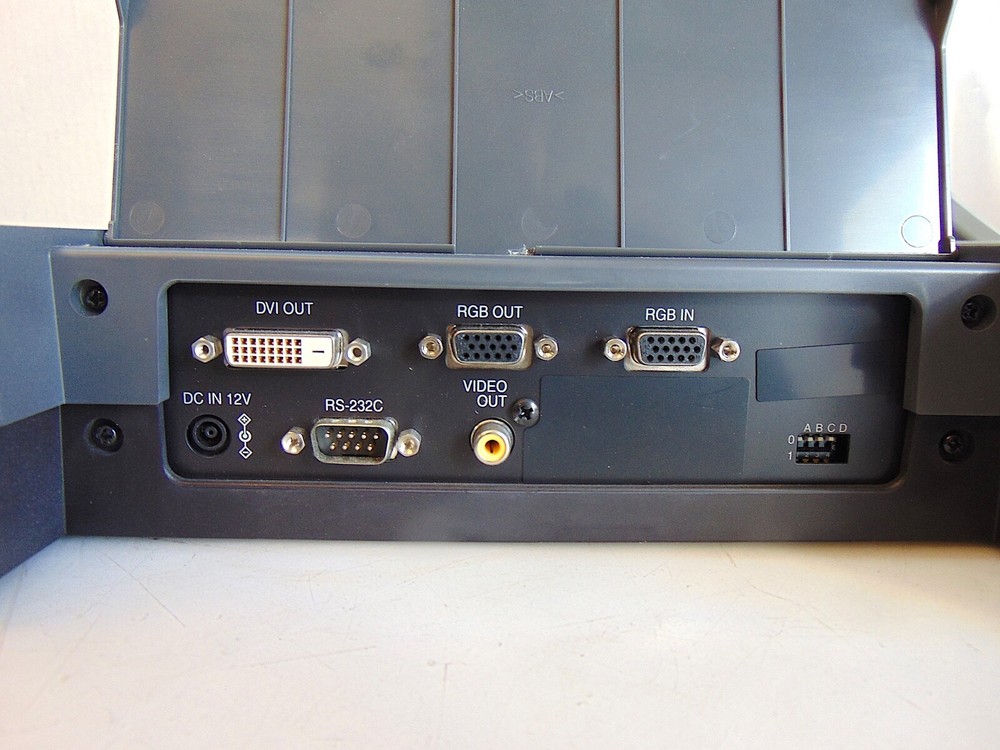 Elmo Visual Presenter Projector Model P100 - With Remote-Works Good - S7089