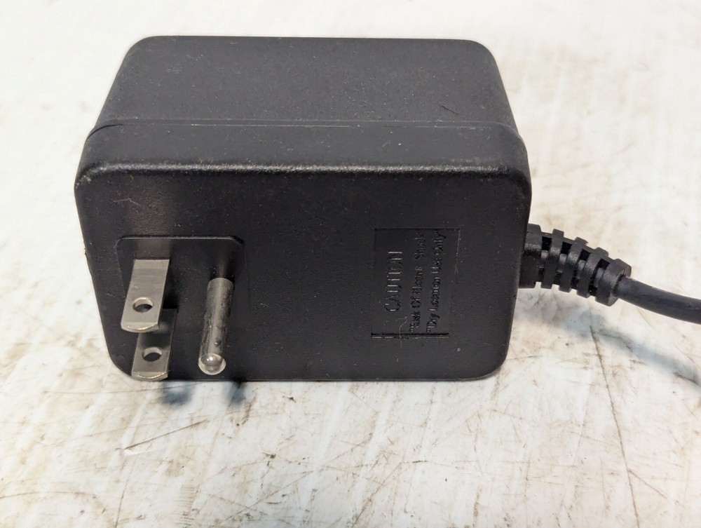 Kronos 480F Ethernet Time Clock, only two come with power cords