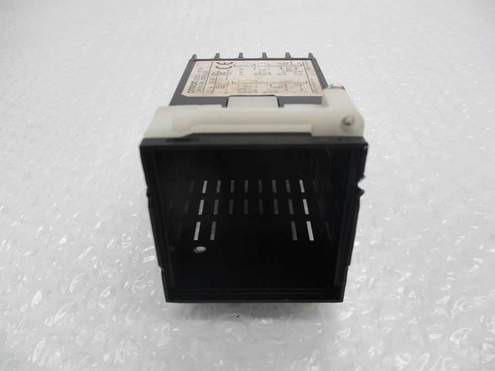 OMRON E5CSV-R1TD TEMPERATURE CONTROLLER NSNP
