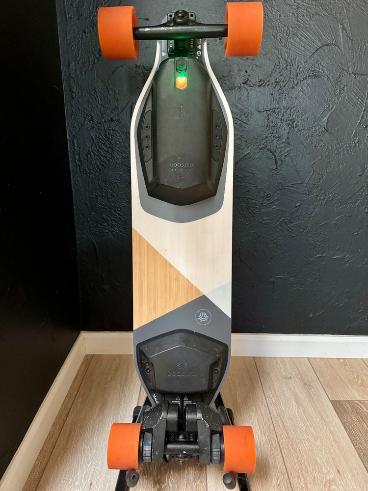 Boosted Plus V3 Electric Skateboard