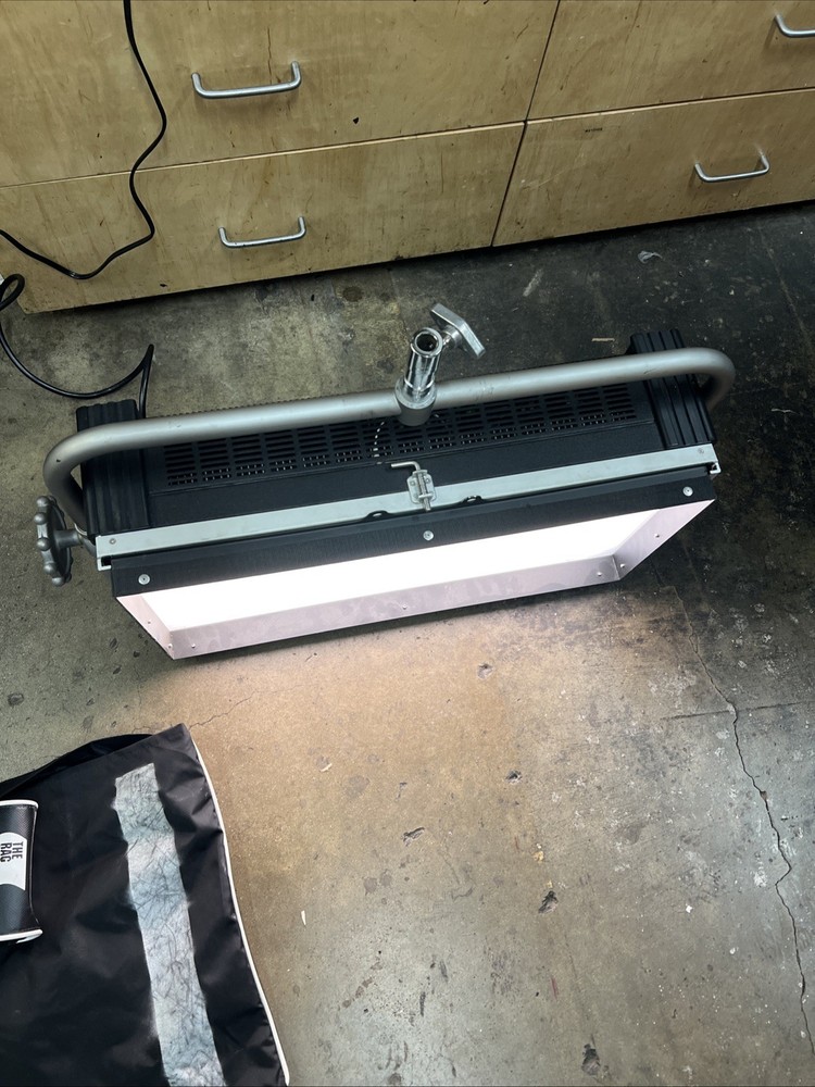 Cineo Standard S410 Lighting 410 Light