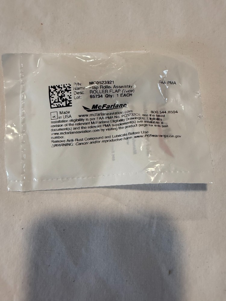 New roller bearing in MFG packaging P/N  MC0523921