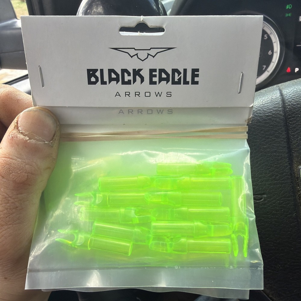 Black Eagle Standard Nocks - standard green - 12pk - never opened
