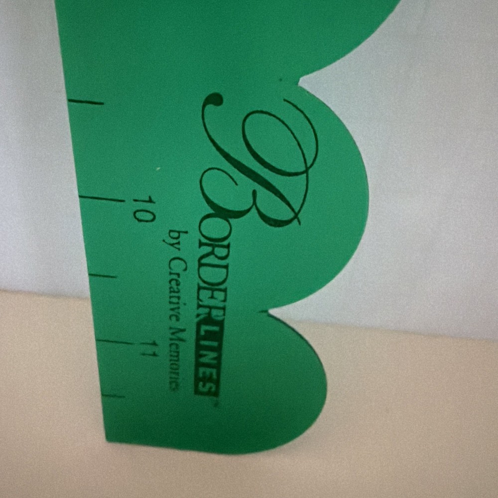Creative Memories Borderlines Patterns Ruler Scalloped Retired Rare