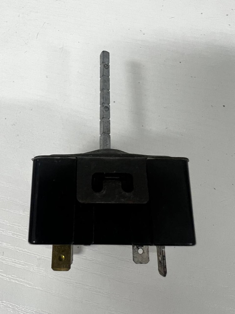 Genuine ELECTROLUX SWITCH,SURFACE HEATING 5303311080