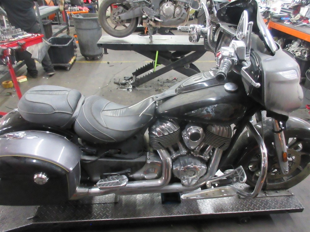 2017 14-18 Indian Chieftain OEM Right Handlebar Control Switch Assy