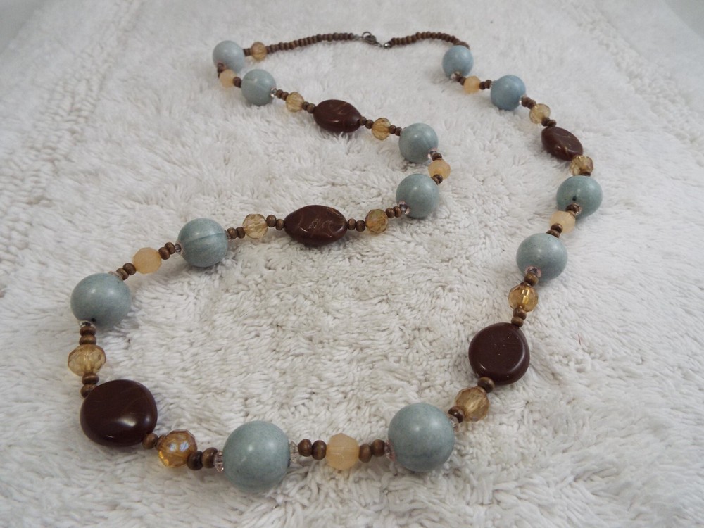 Brown Blue Bead Necklace (C32)