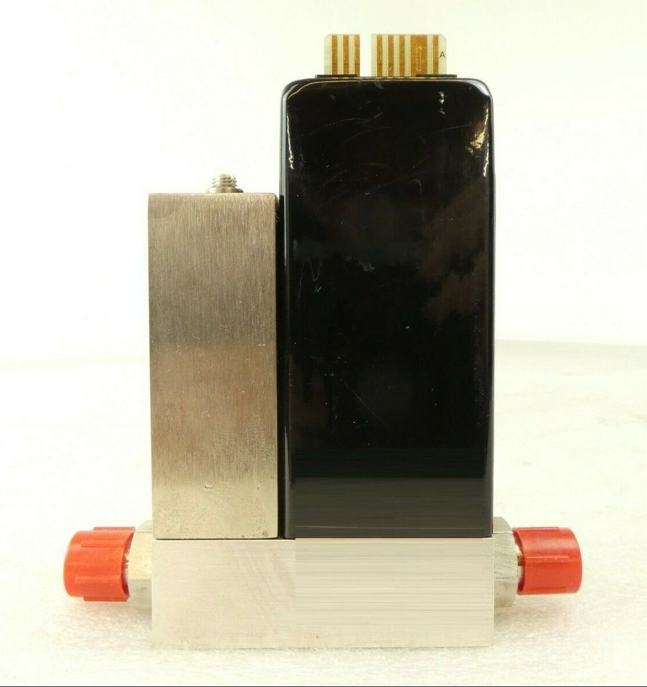 UNIT Instruments UFC-1100 Mass Flow Controller MFC 2 SLM N2 AMAT Working Surplus