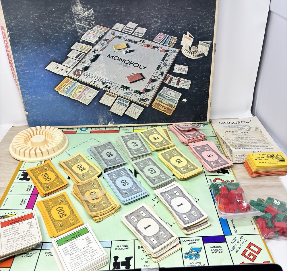1974 Anniversary Edition MONOPOLY Complete with many extras