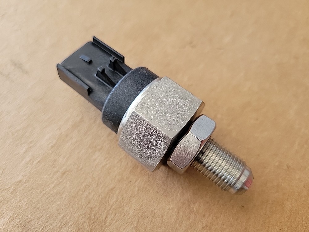 P232081 Donaldson Pressure Transducer