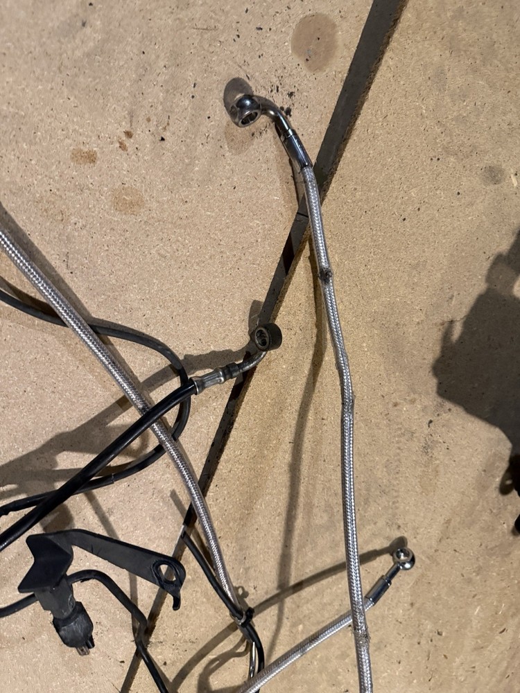 2010 Ultra Classic Harley Brake Abs Module With Lines