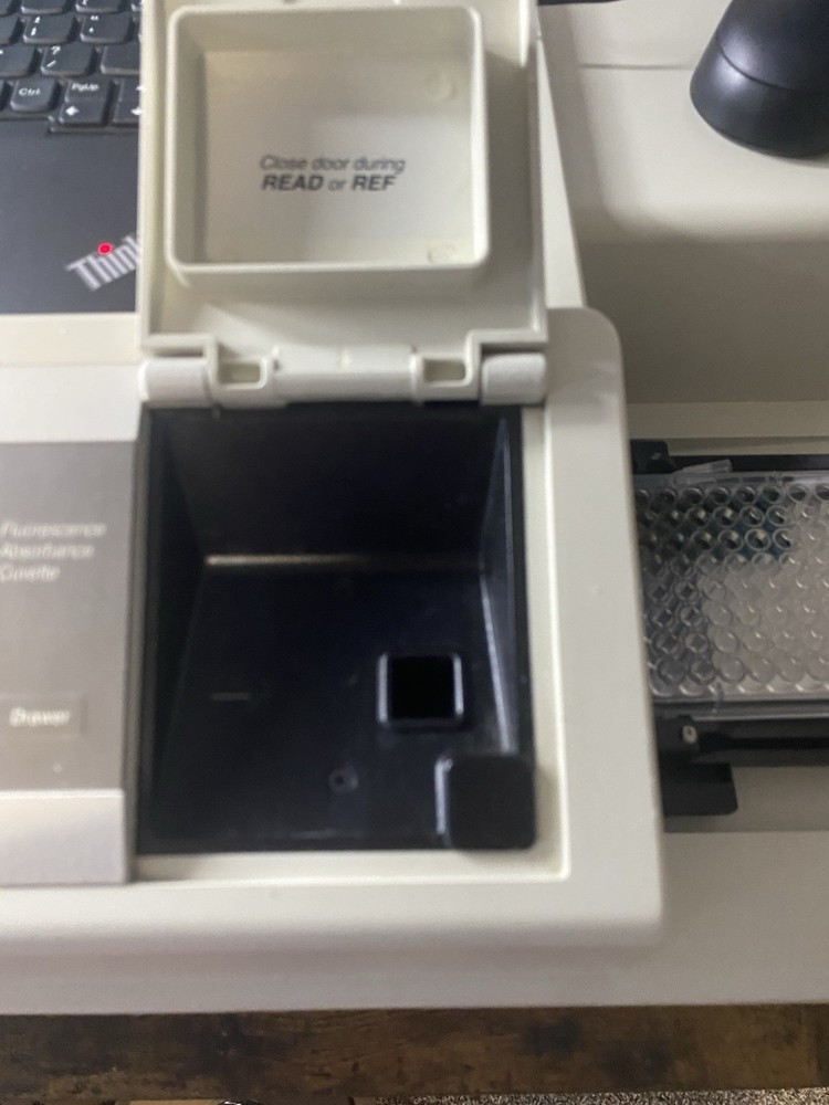 Molecular Devices SpectraMax M2 Microplate Reader FULLY TESTED 30 day Warranty