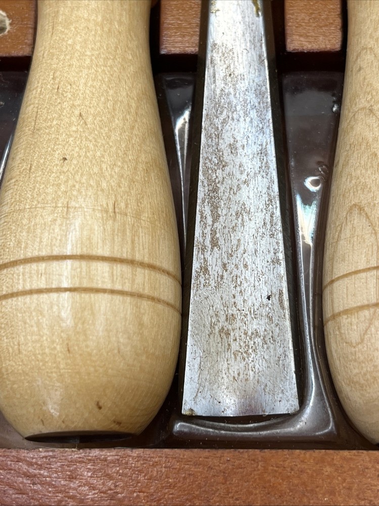MASTERGRIP 12 Piece Carving Chisel Set Appears Unused See Description for Cond
