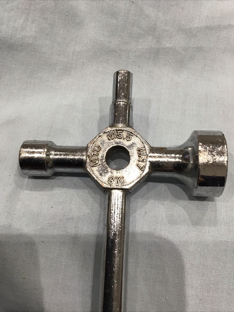 4 Way Spark Plug Wrench