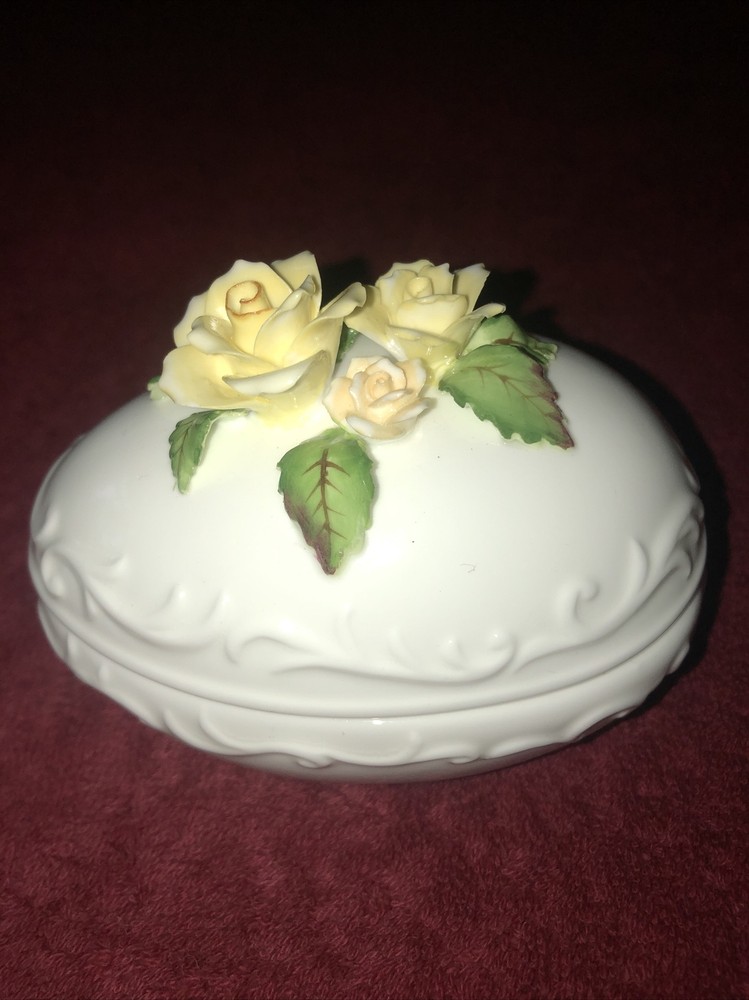 Gorham Egg Shaped Trinket Box By Maruri. Bone China