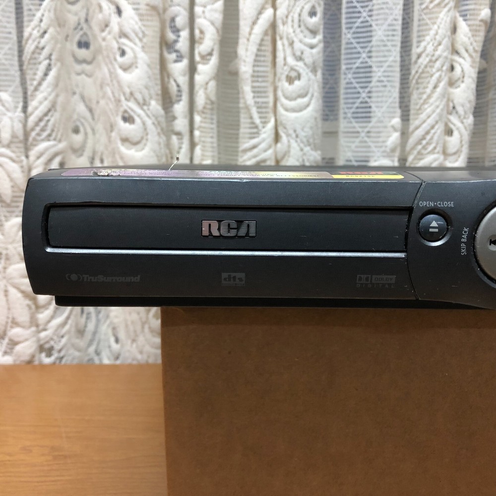 RCA RC5215P DVDCD PLAYER TRUSURROUND DOLBY DIGITAL NO REMOTE - TESTED & WORKING