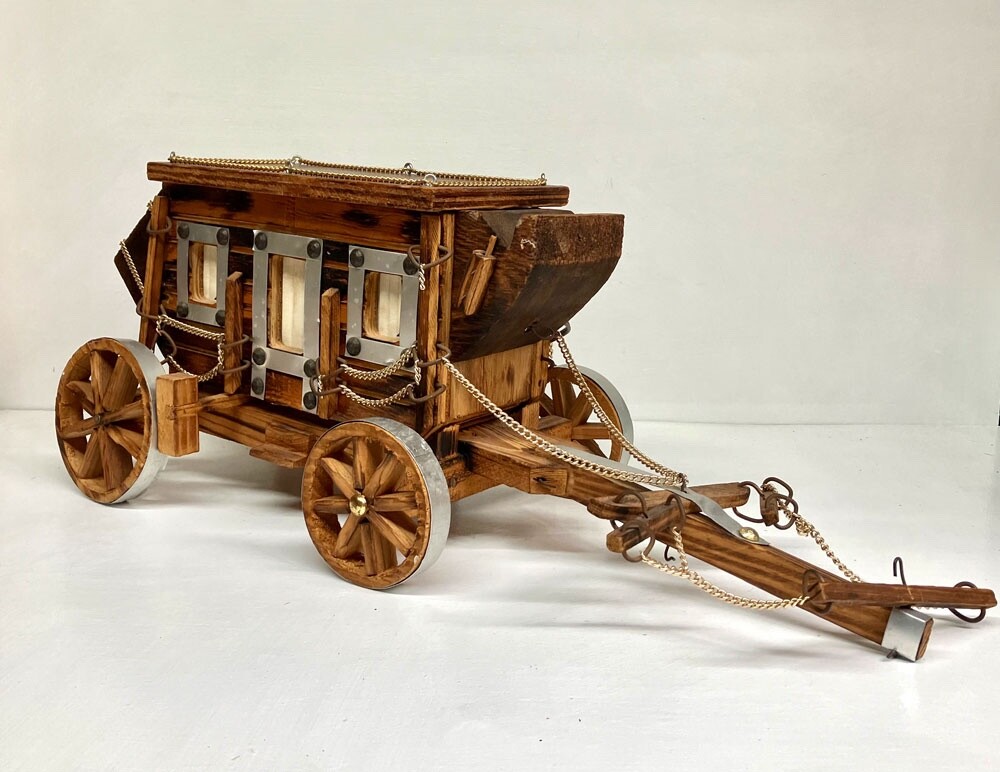 OLD WEST STAGECOACH NIGHTLIGHT - 23" long