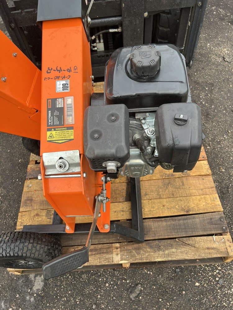 Yardmax Chipper Shredder With Spare Motor.