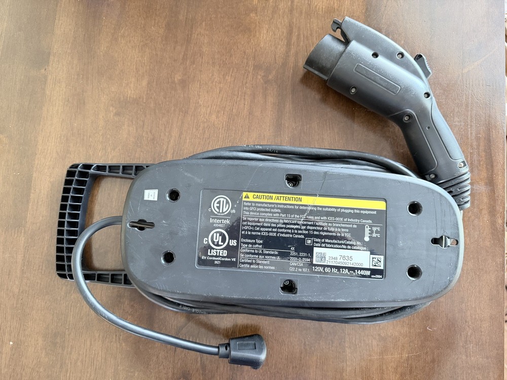 2013 Chevy Volt Voltec Intertek Charger Level 1 EVSE j1772 EV charging cord