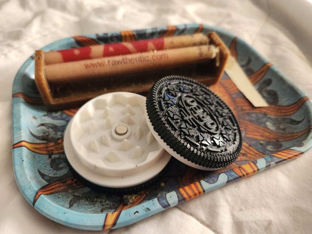 Oreo Herb Grinder Magnetic