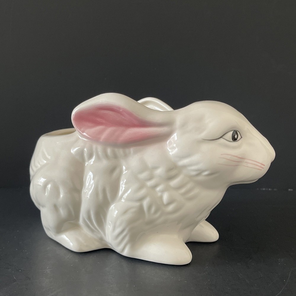 Relpo White Ceramic Rabbit Window Planter