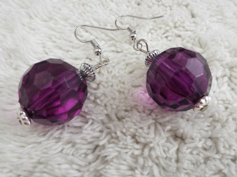 Purple Plastic Bangle Bracelet + Bead Pierced Earrings (A8)