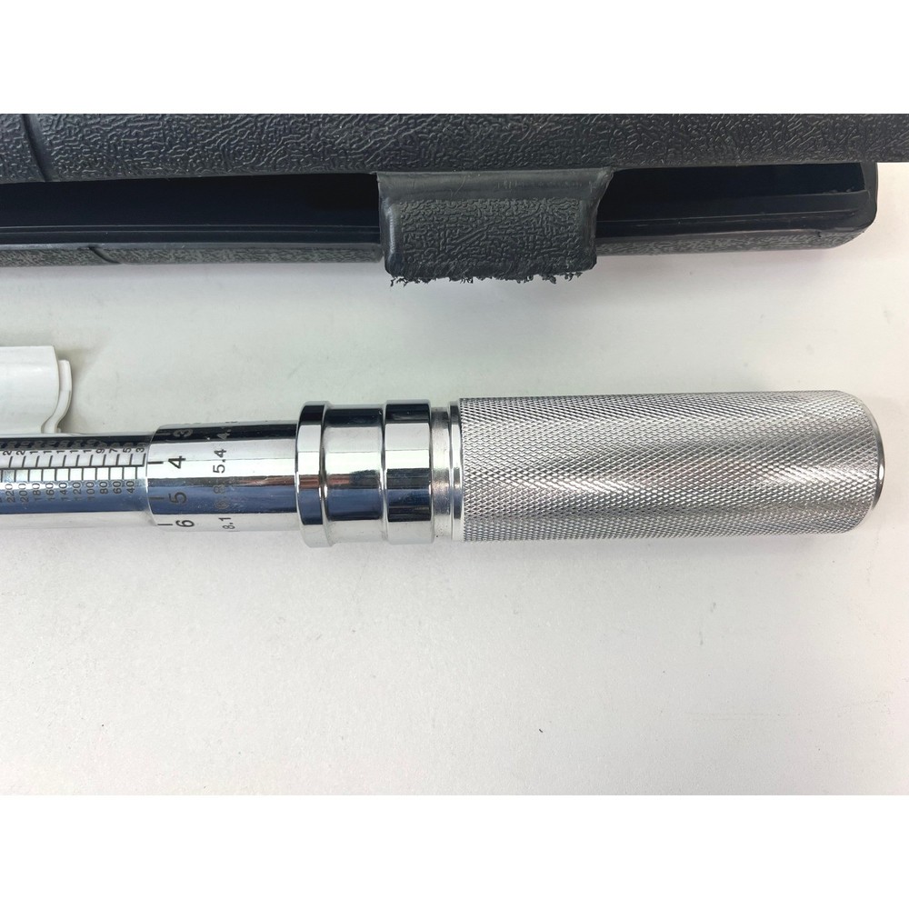 Digitool Solutions Model C-2502-3 Professional Torque Wrench with Case