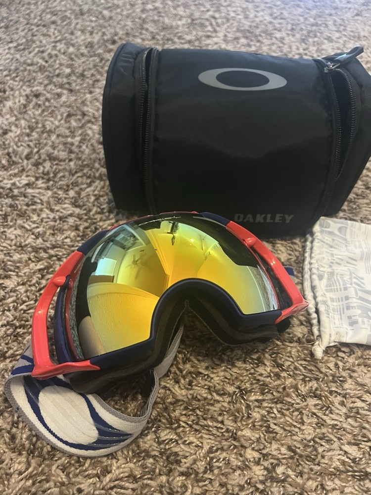 Custom Oakley Snow Goggles