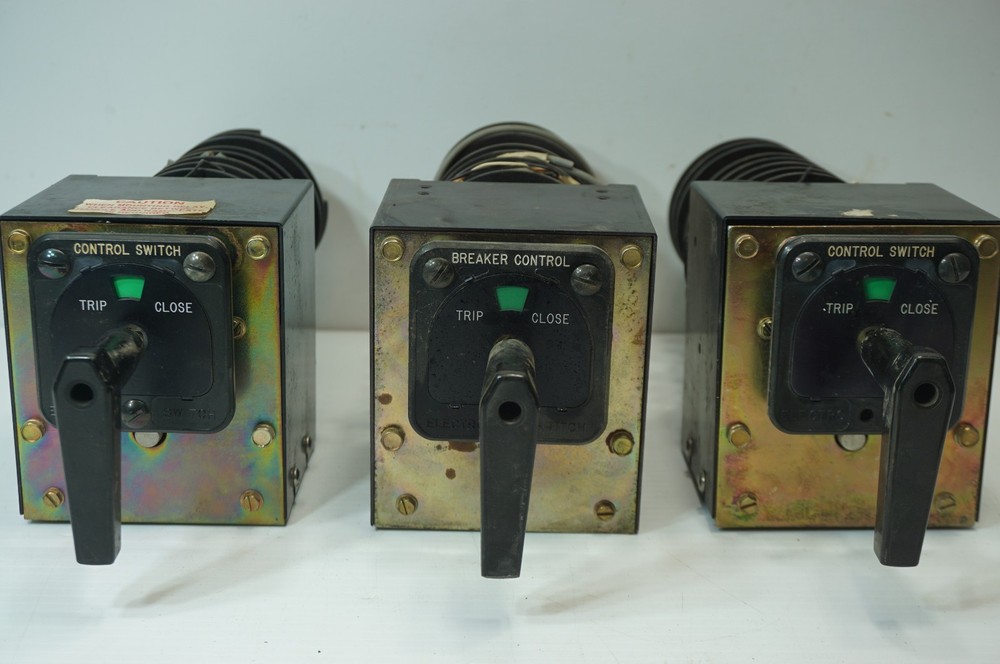 Electro Switch Trip / Close 8857CB 8857CD QTY-THREE-!