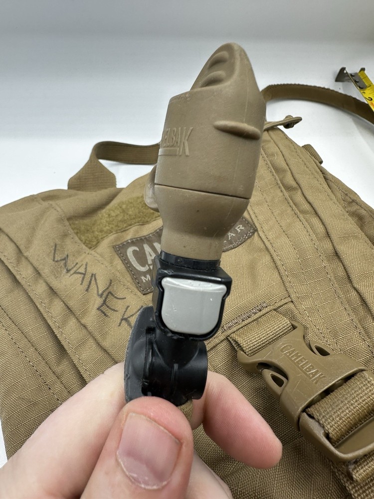 CamelBak Ambush 100oz 3L Mil Spec Hydration Pack Coyote Tan Includes Bladder EUC