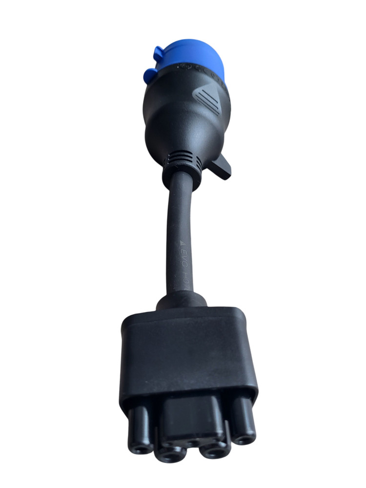 Tesla Adapter 32A Schuko Type (To 220V 7KW In Blue Socket)