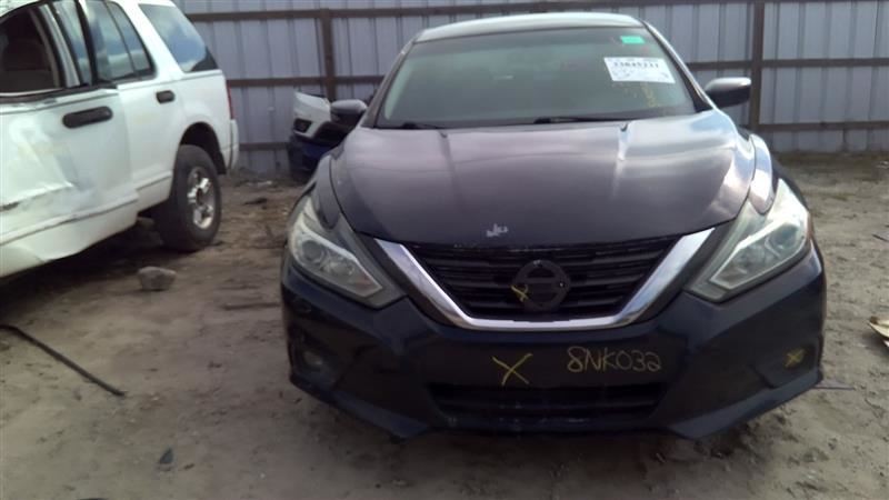 ALTIMA 2017 High Mounted Stop Light 1037164331