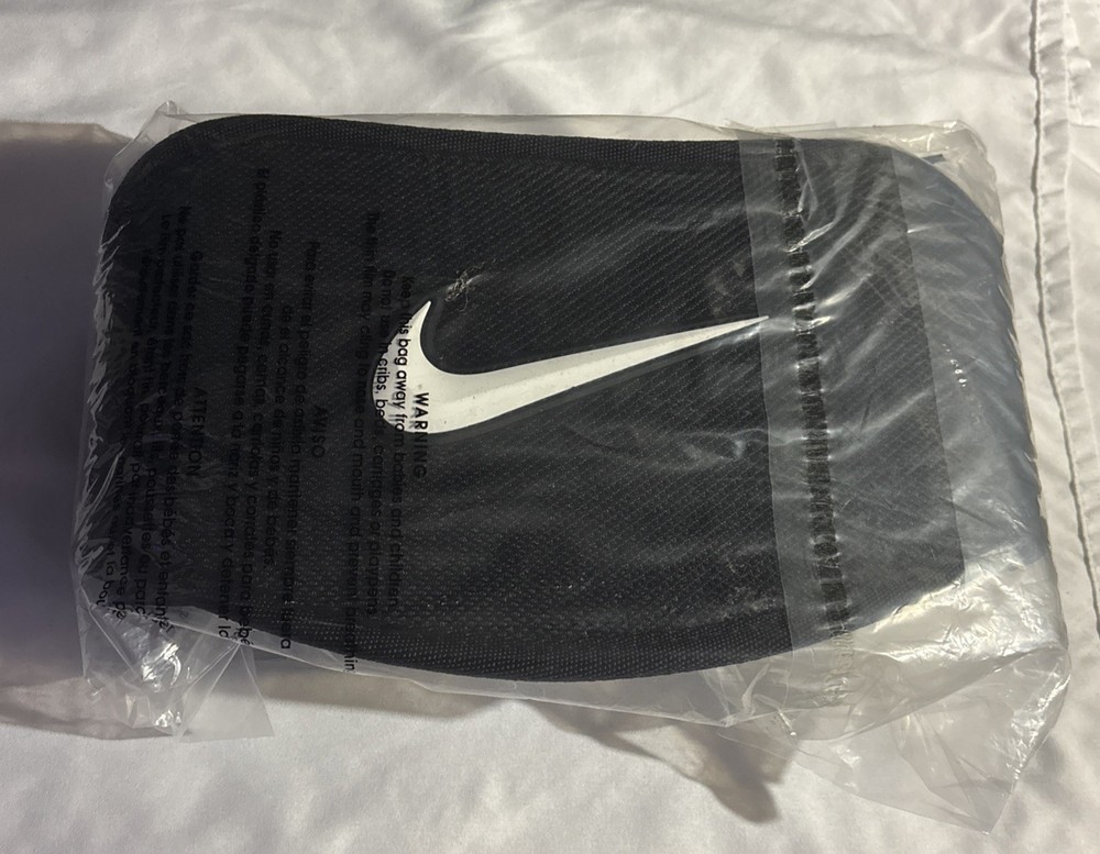 Black Nike Strength Lifting Belt