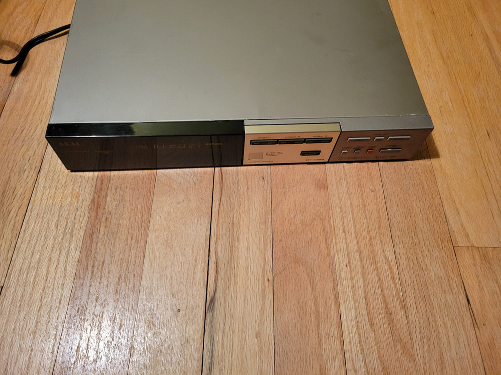 AKAI DT-M33 timer digital quartz clock 3 program settings ez on/off button