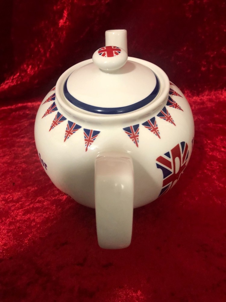 British Teapot Im Brewing for Britain