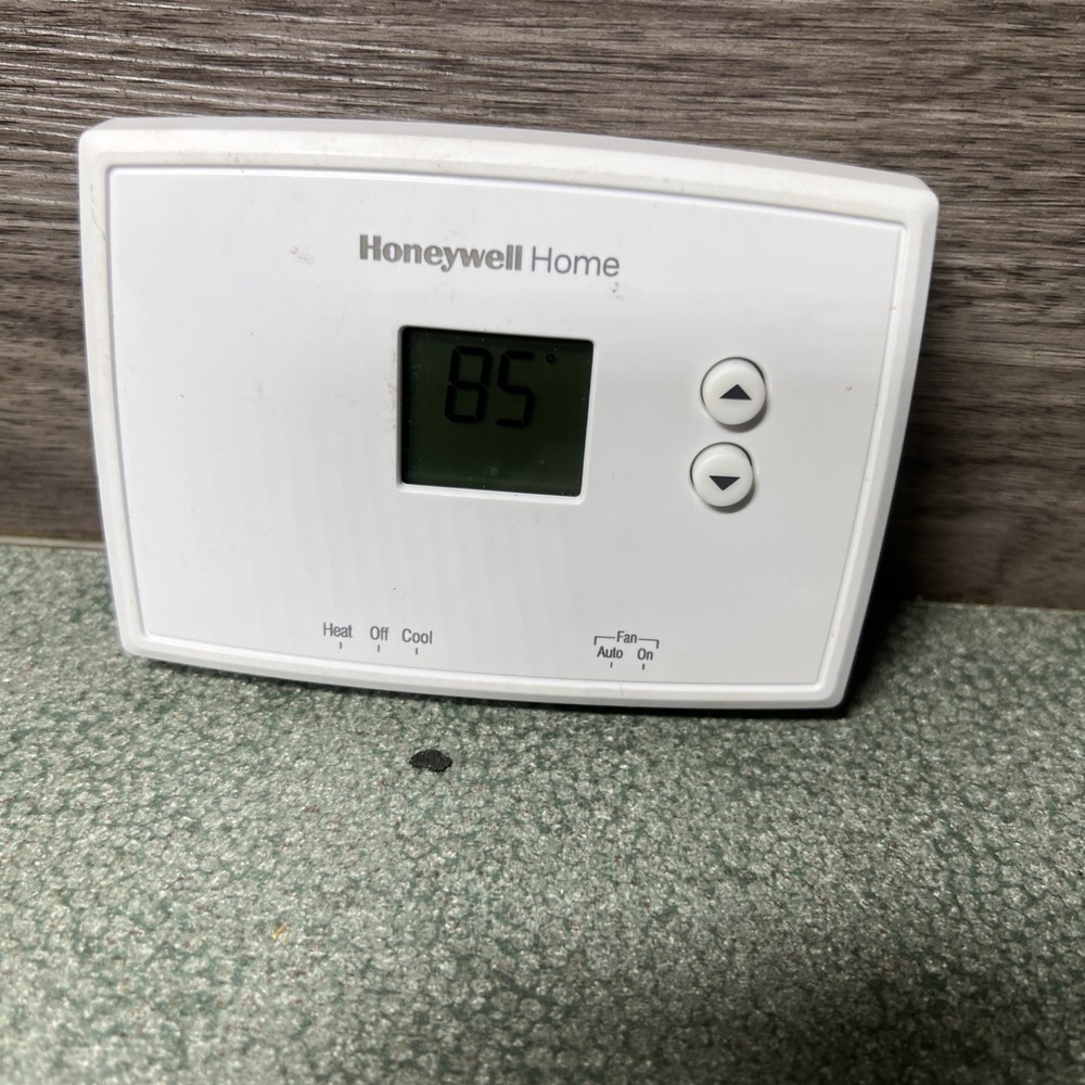 Honeywell Home RTH111B Non-Programmable Thermostat