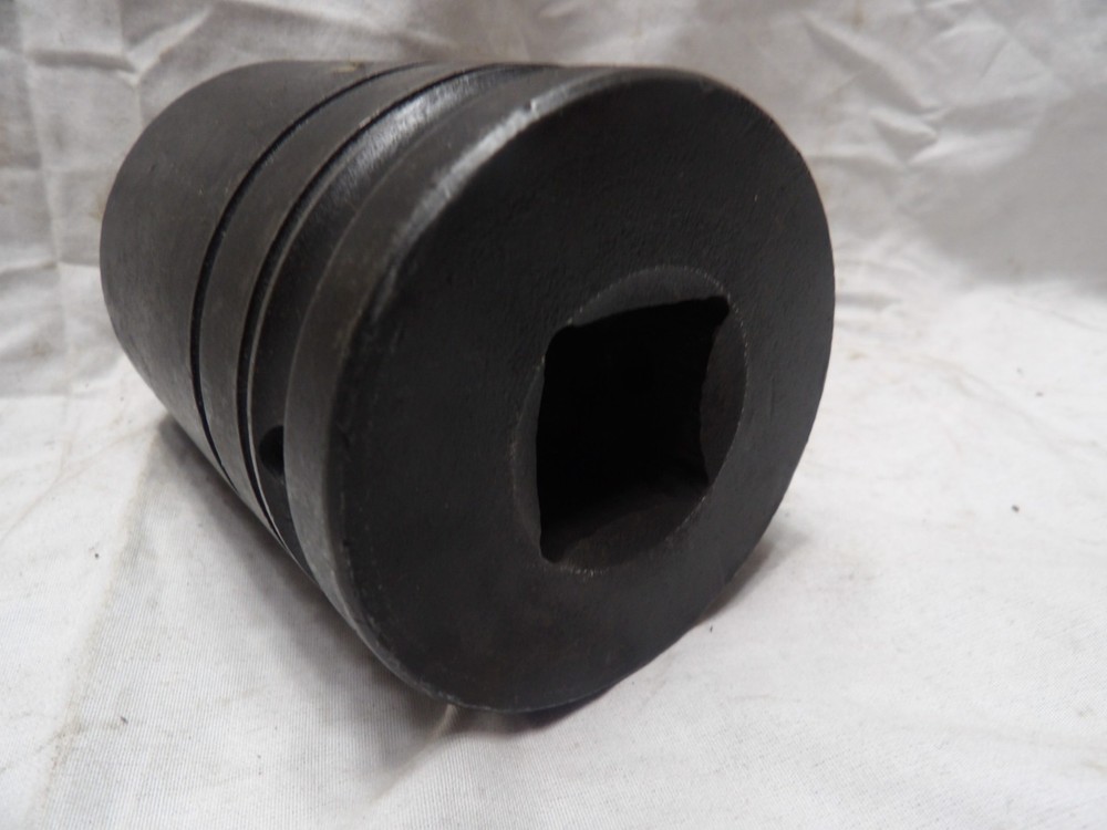 Urrea 1" Drive 1-11/16" Impact Socket 10027