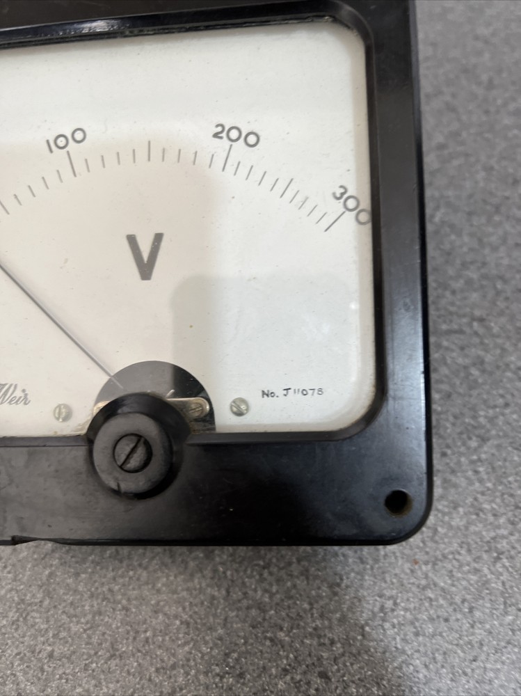 Weir Volt Meter No. J11078