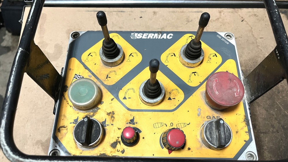 SERMAC 2571228 Remote Control