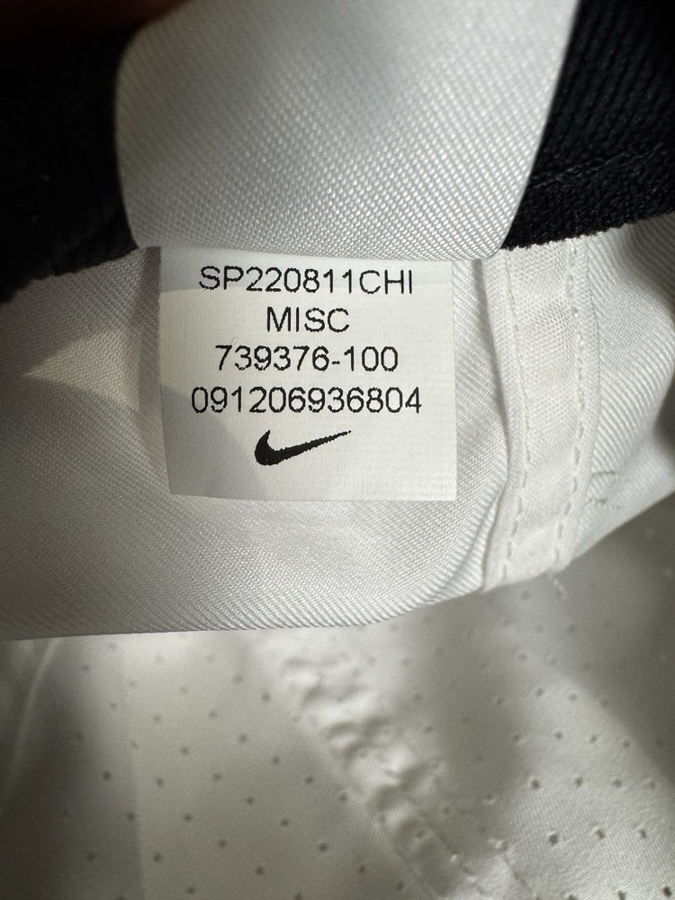 Nike Dri-FIT Featherlight White Running Cap Hat Adjustable OS Lightweight