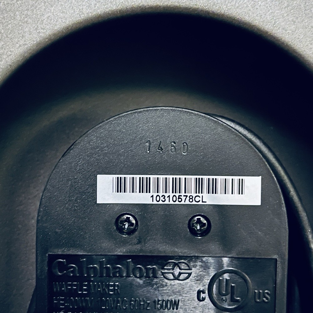 Calphalon Waffle Maker 4-Slice Silver Good Adjustable Browning Control Dial