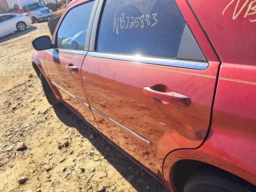 Console Front Floor Fits 06-07 300 4838906