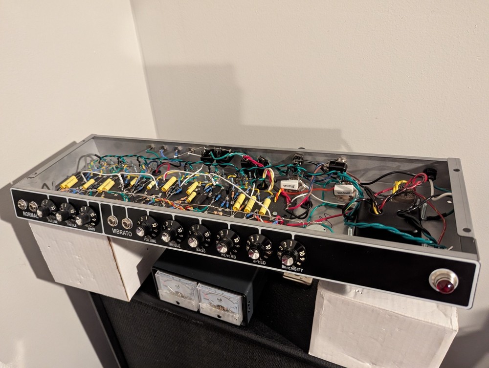 Deluxe Reverb clone chassis-only