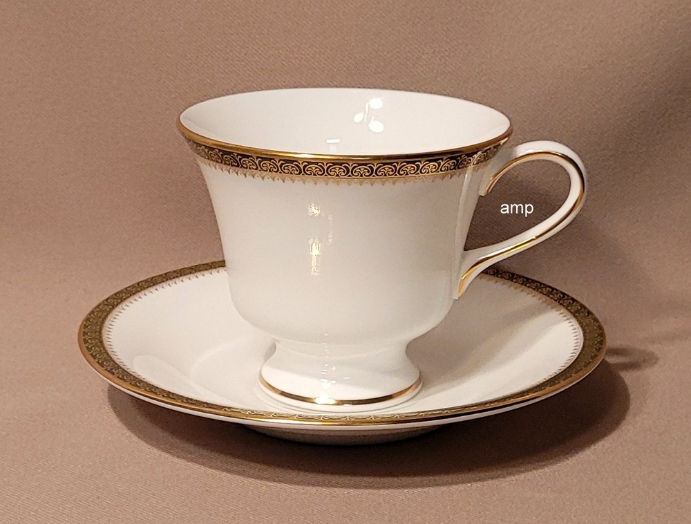 Wedgwood Chester 5 Piece Place Setting NEW!