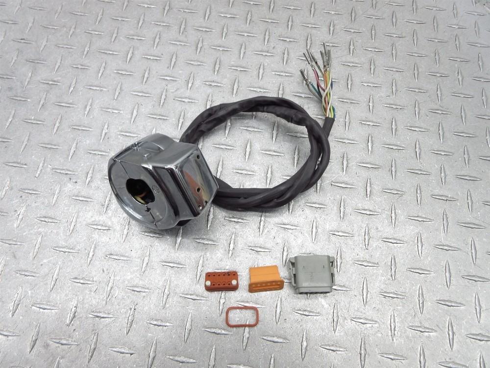 2004 04 Harley Davidson FLHTCI Shriner Shrine OEM Left Handlebar Switch Assy