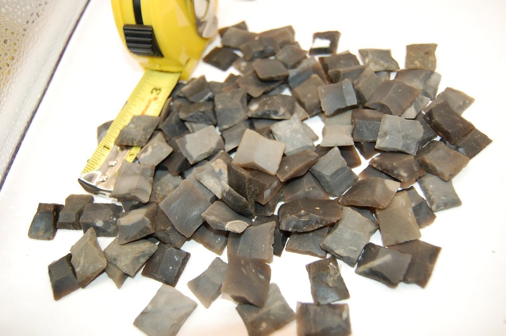 Medium Muzzleloader Blackpowder Flint flints 4 you will get four