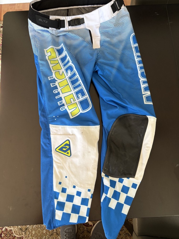 Answer elite riding gear Lrg 34