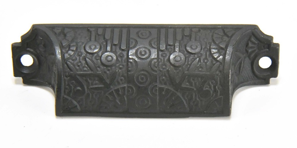 SINGLE VINTAGE EASTLAKE STYLE CUP DRAWER PULL