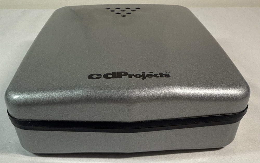 CDProjects / Hard Shell Storage Case / Holds 24 Disks