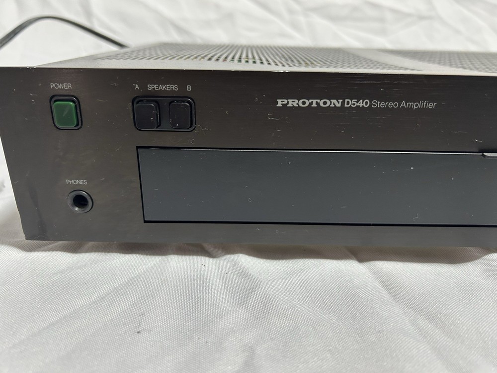 Proton D540 Stereo Amplifier 40 WPC Dual Transformers - Tested!